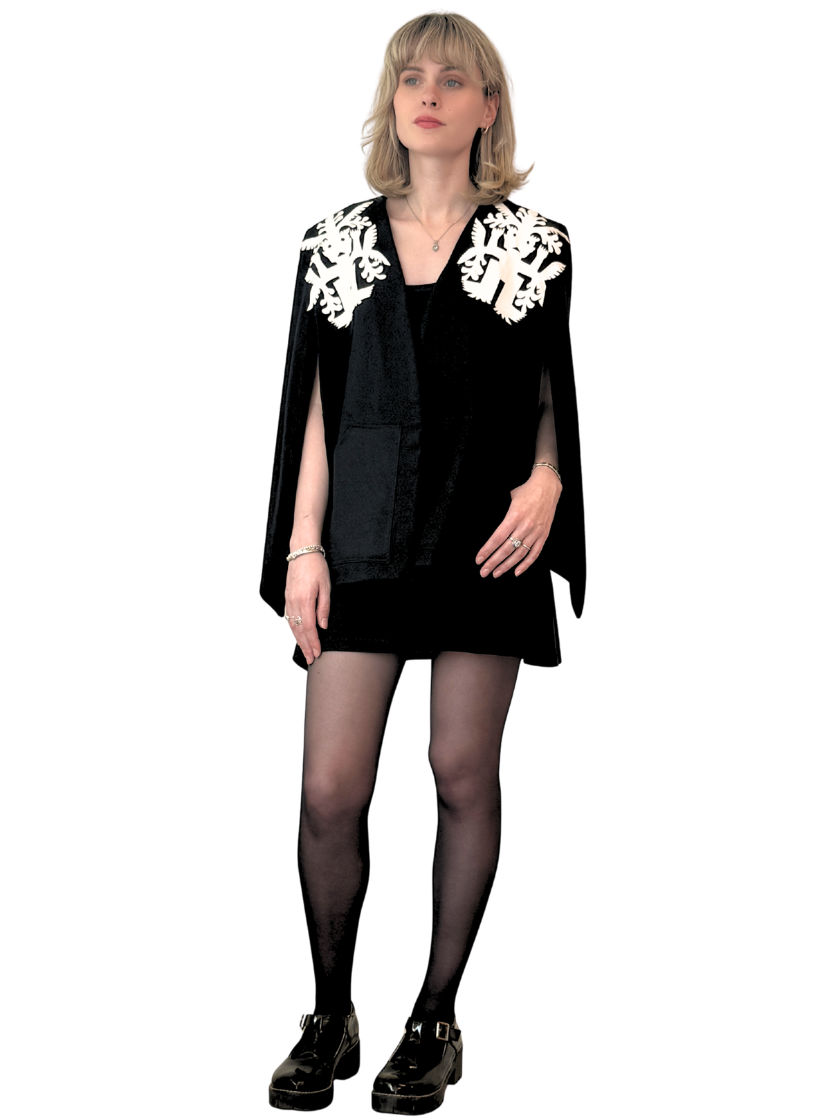 Cape Spirits Black w/ White