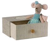 Little Sister Dance Mouse in Daybed