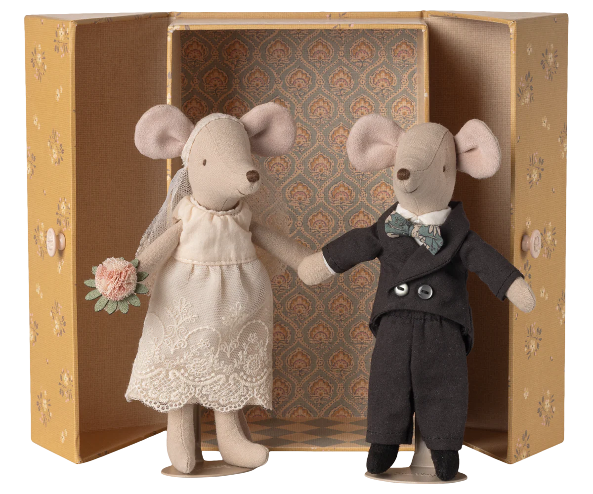 Mom and Dad Wedding Mice