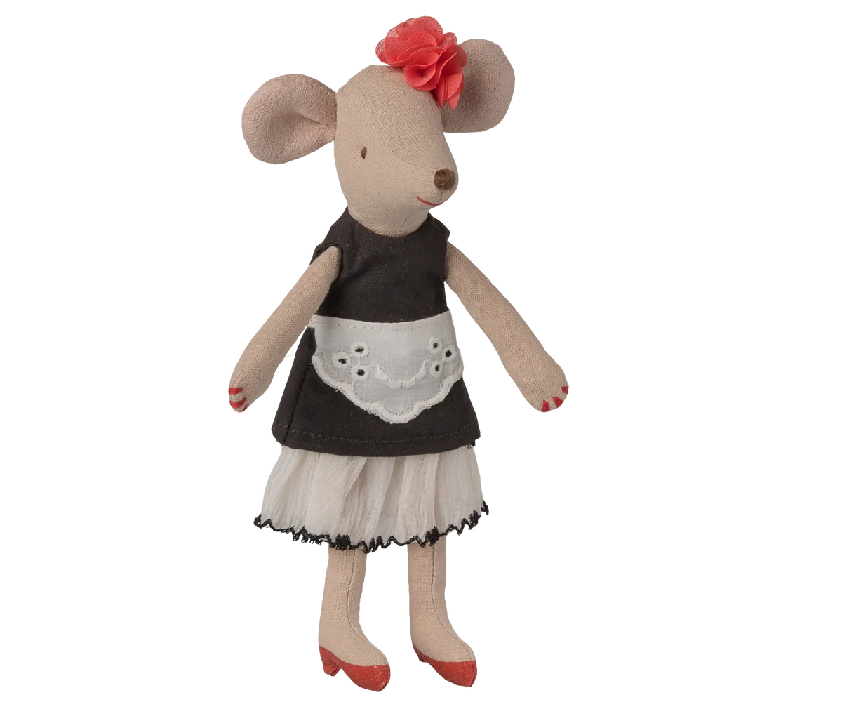 Mother Beautician Mouse