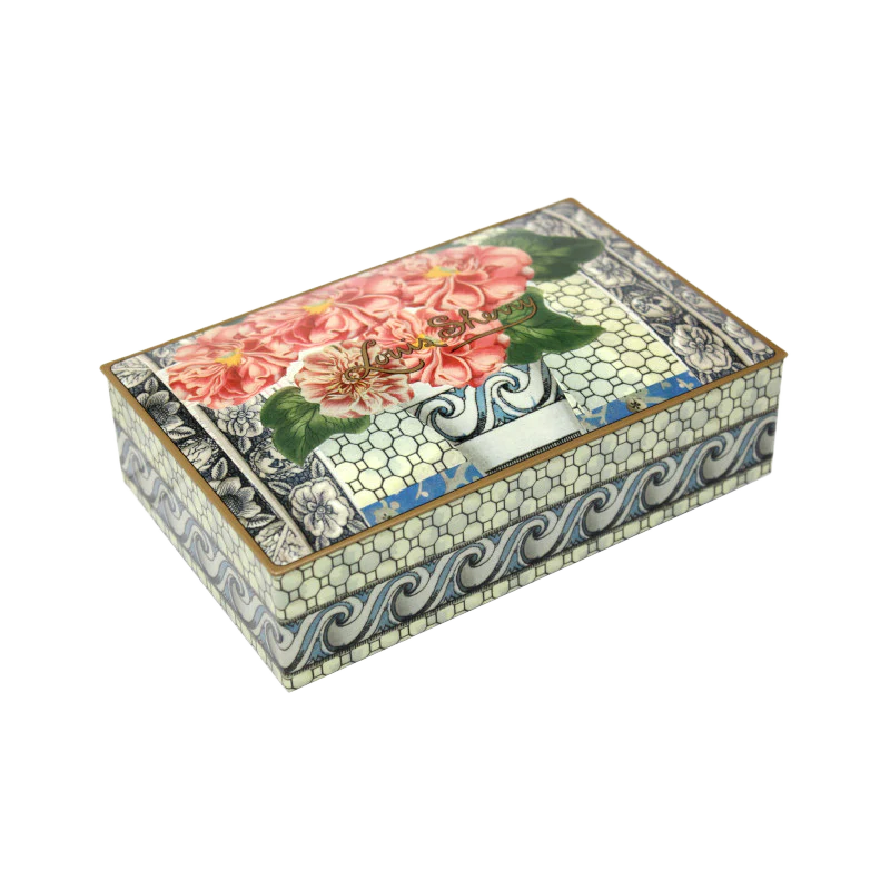 Pink Flower 12-Piece Chocolate