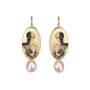 Aphrodite & Pearl Earrings