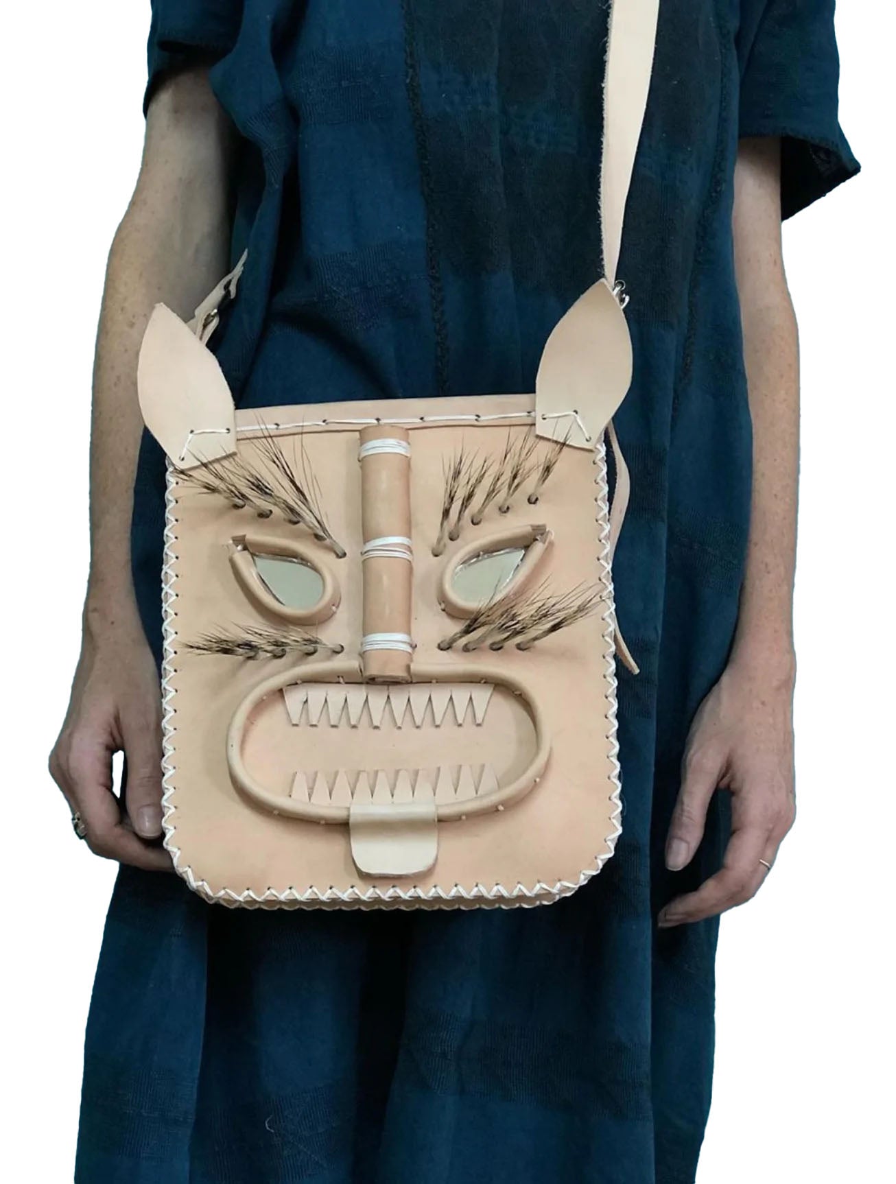 Medium Tan Jaguar Bag – Gift at the Gardner